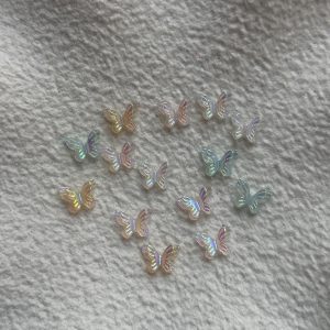 پیکسل ناخن طرح پروانه برجسته