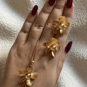 نیمست گل برجسته