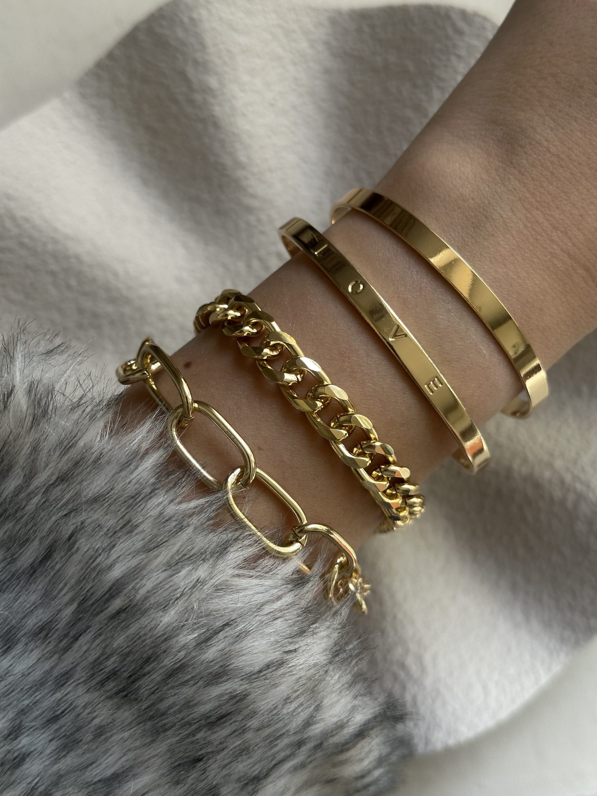 IMG_8788 پک دستبند ۴۵ - Image 1