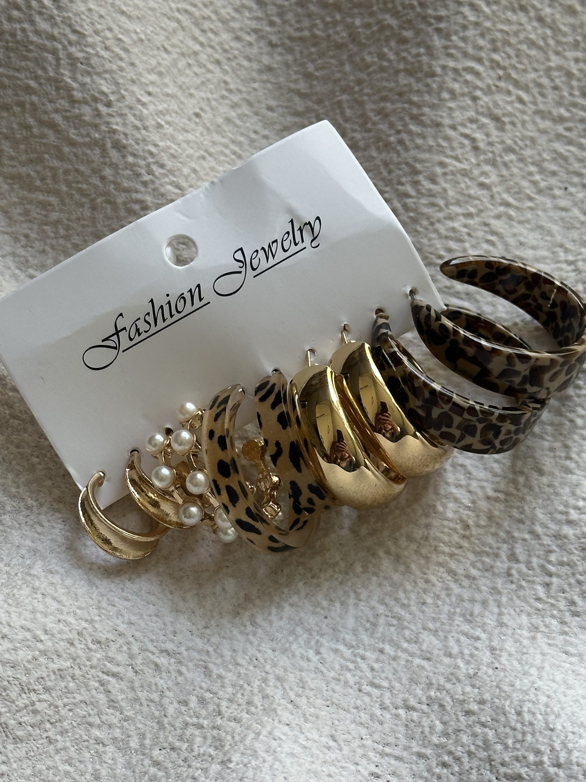 IMG_8803 پک گوشواره پلنگی - Image 1