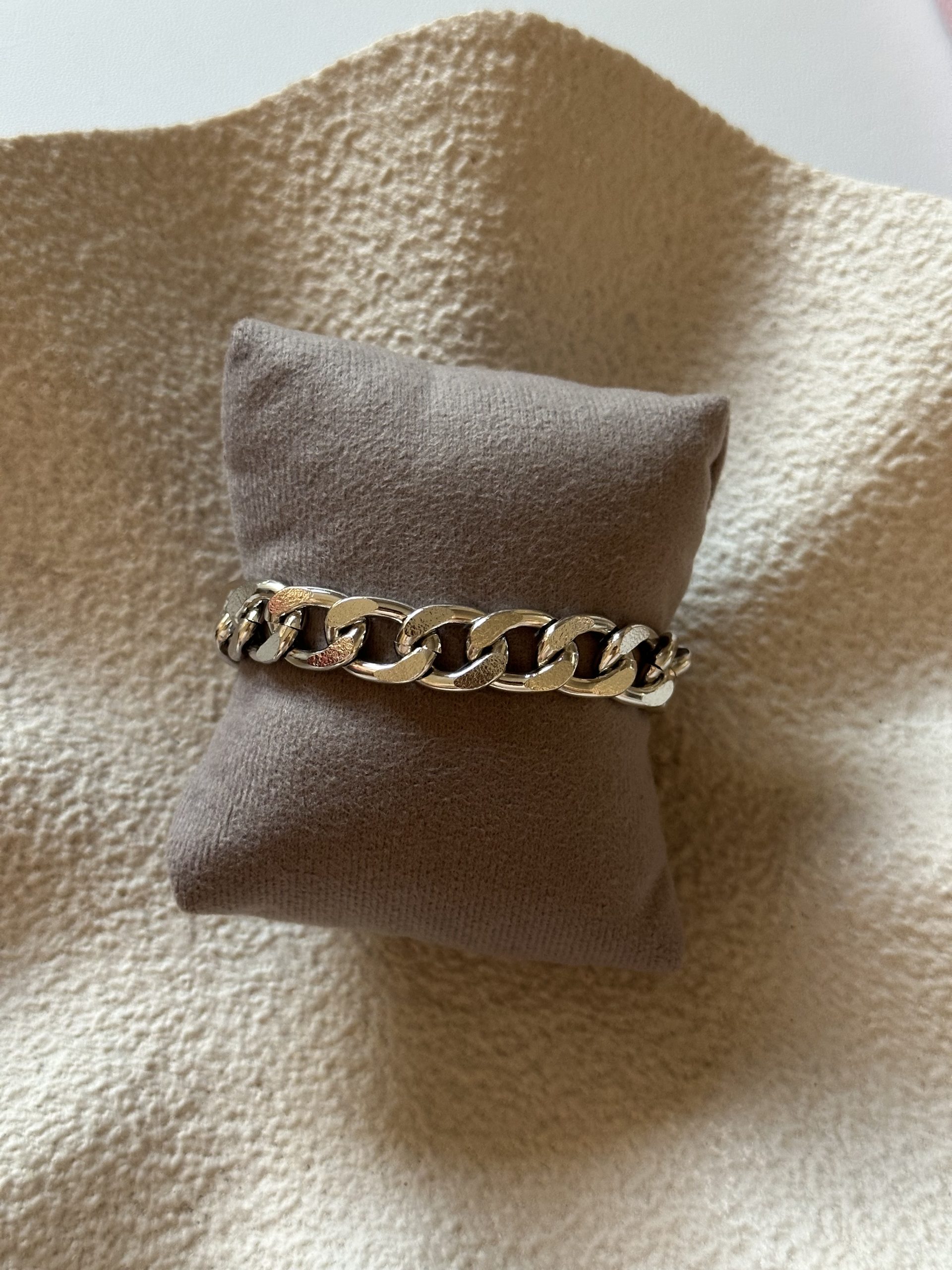 IMG_9588 دستبند ۶۷ - Image 1