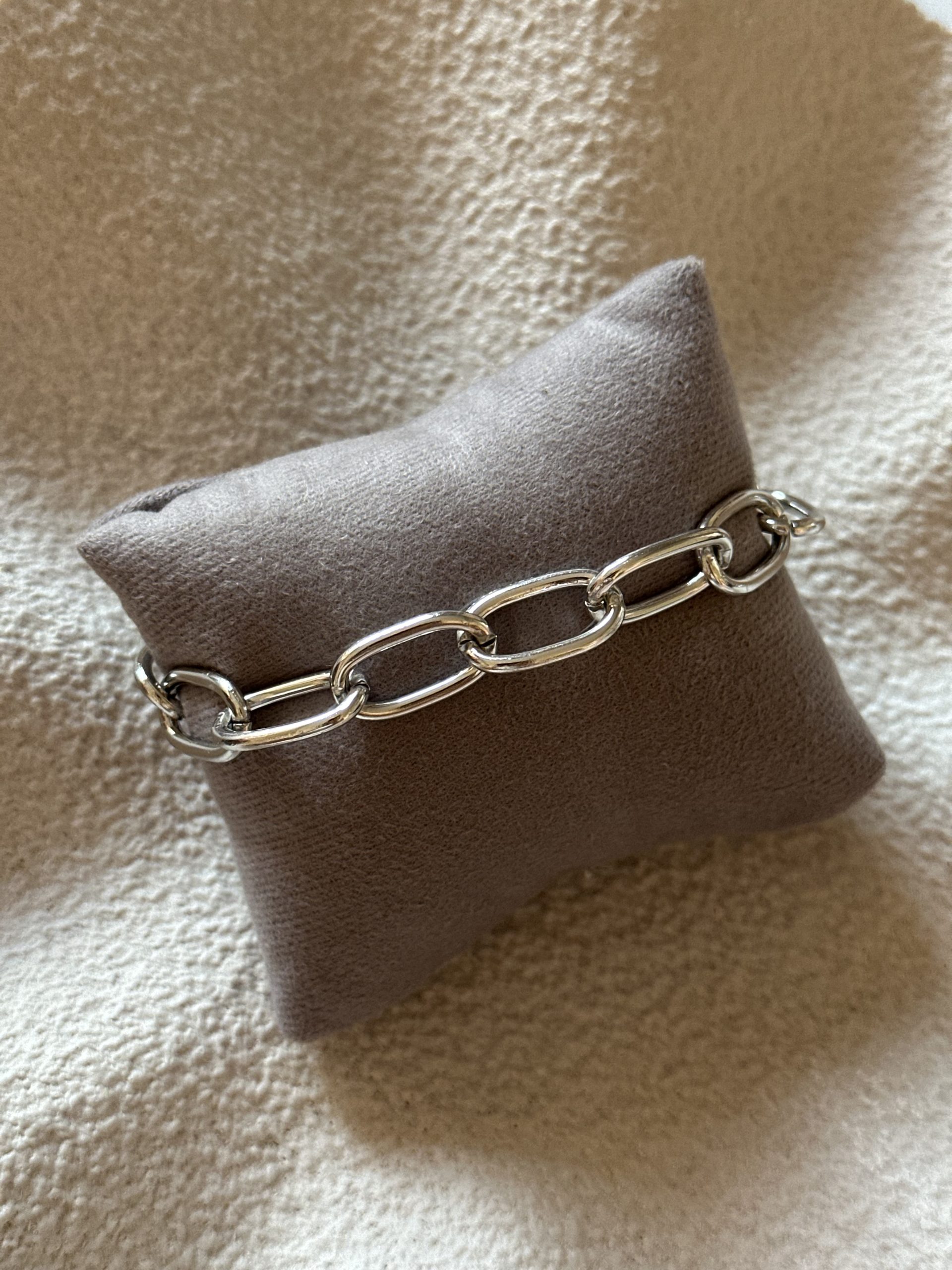 IMG_9589 دستبند ۶۸ - Image 1