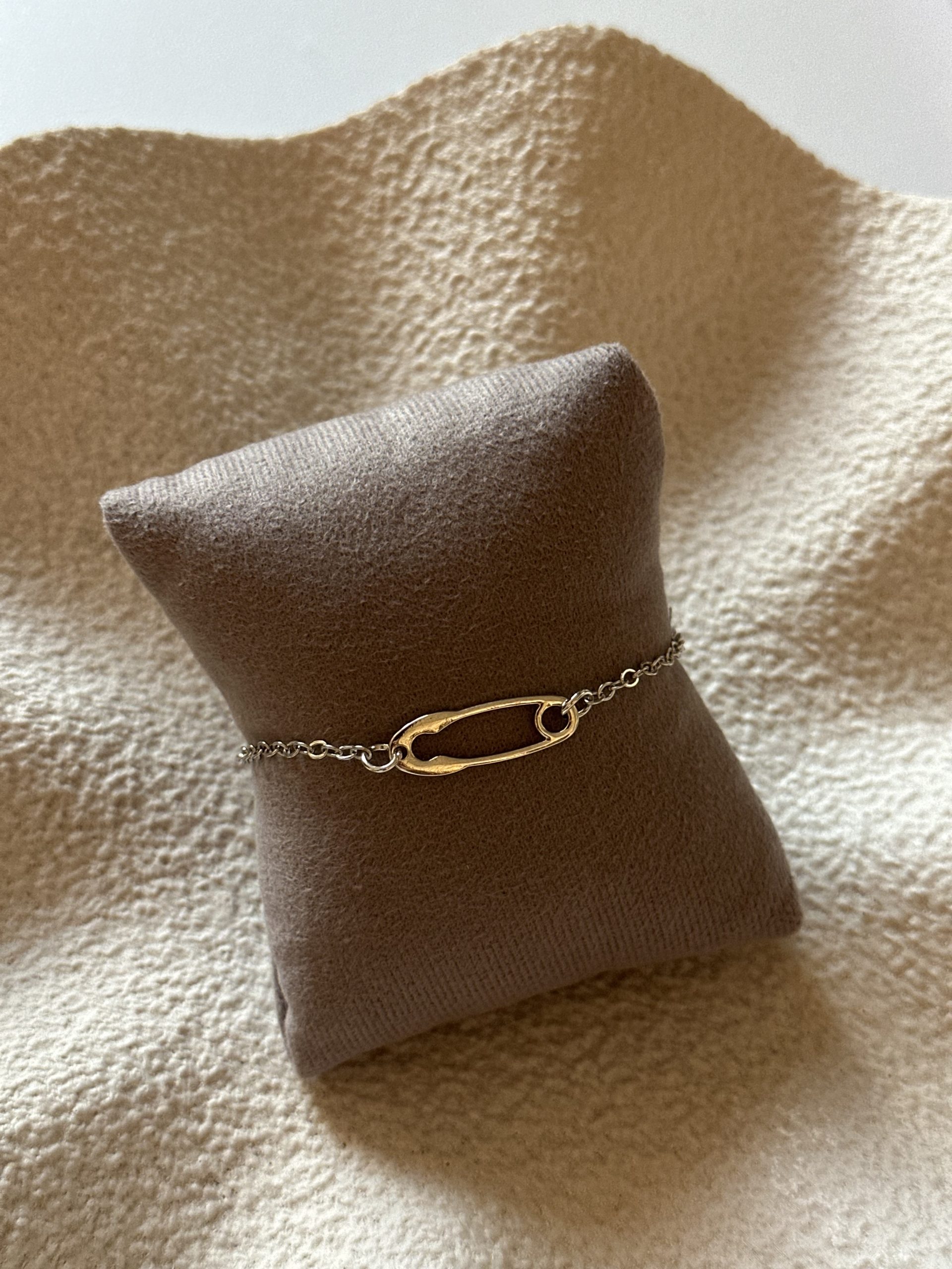 IMG_9601 دستبند ۸۸ - Image 1