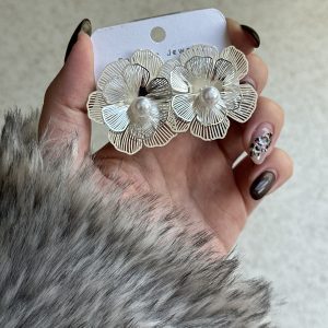 گوشواره توری ۴