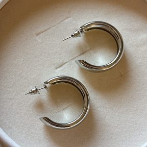 گوشواره۶۷